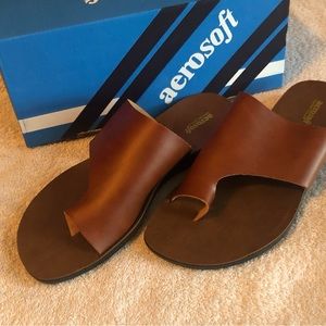 Aero soft Brown Sandals Size 8 Euro 39 NWOT but in original box